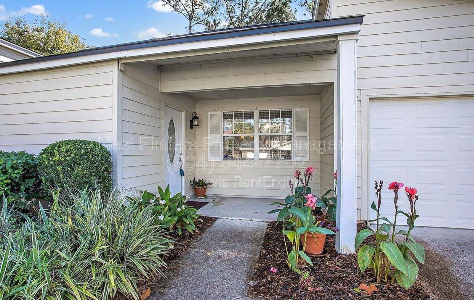 Spacious 3-Bedroom, 2-bathroom Home in Mandarin with Large Backyard! property image