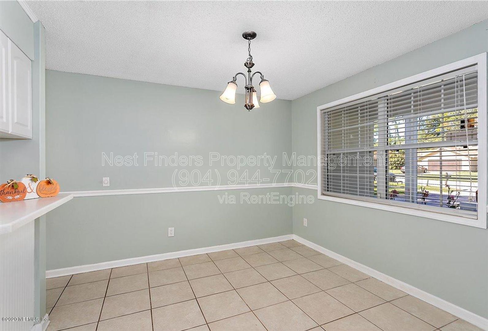 Spacious 3-Bedroom, 2-bathroom Home in Mandarin with Large Backyard! property image