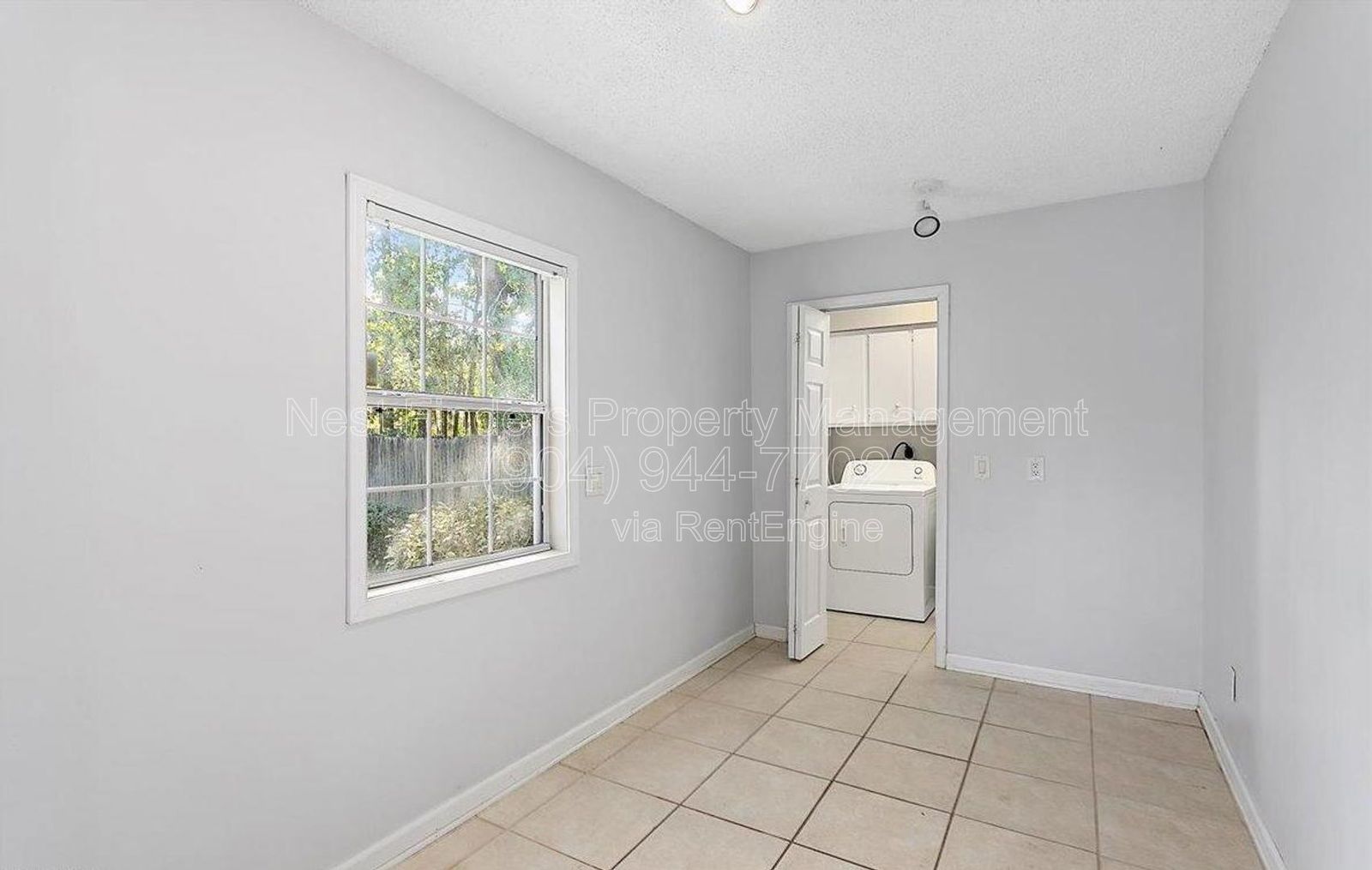 Spacious 3-Bedroom, 2-bathroom Home in Mandarin with Large Backyard! property image