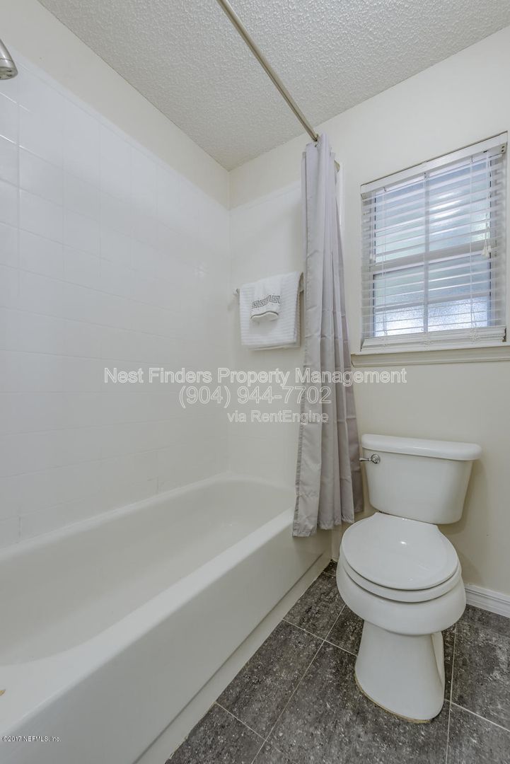 Lovely 3-bedroom, 2-bath home located right off Kernan Blvd property image