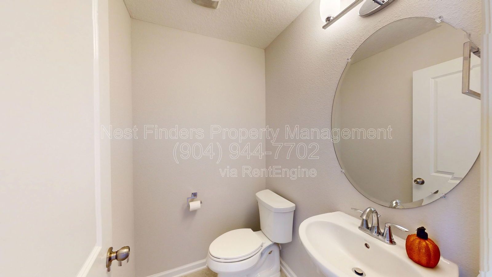 Stunning 4 Bedroom Home in Bartram Park Preserve! property image