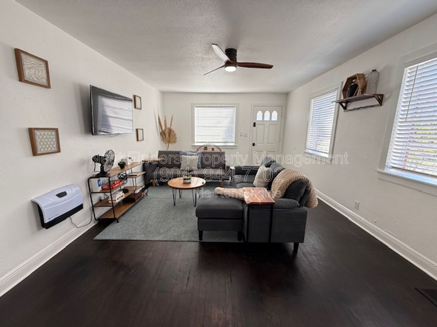 Charming 2-bedroom, 1-bathroom duplex for rent in the heart of Riverside! property image