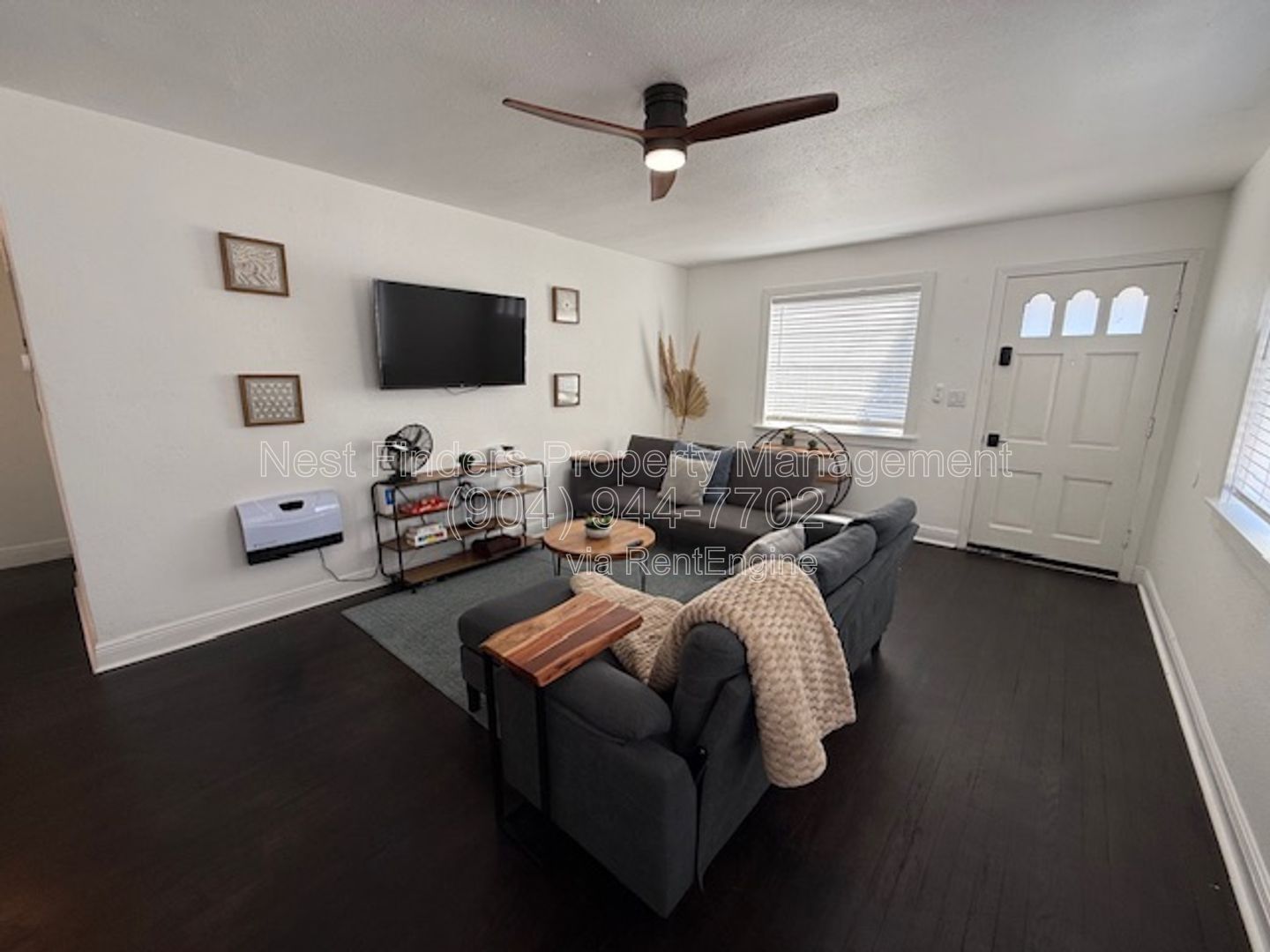 Charming 2-bedroom, 1-bathroom duplex for rent in the heart of Riverside! property image