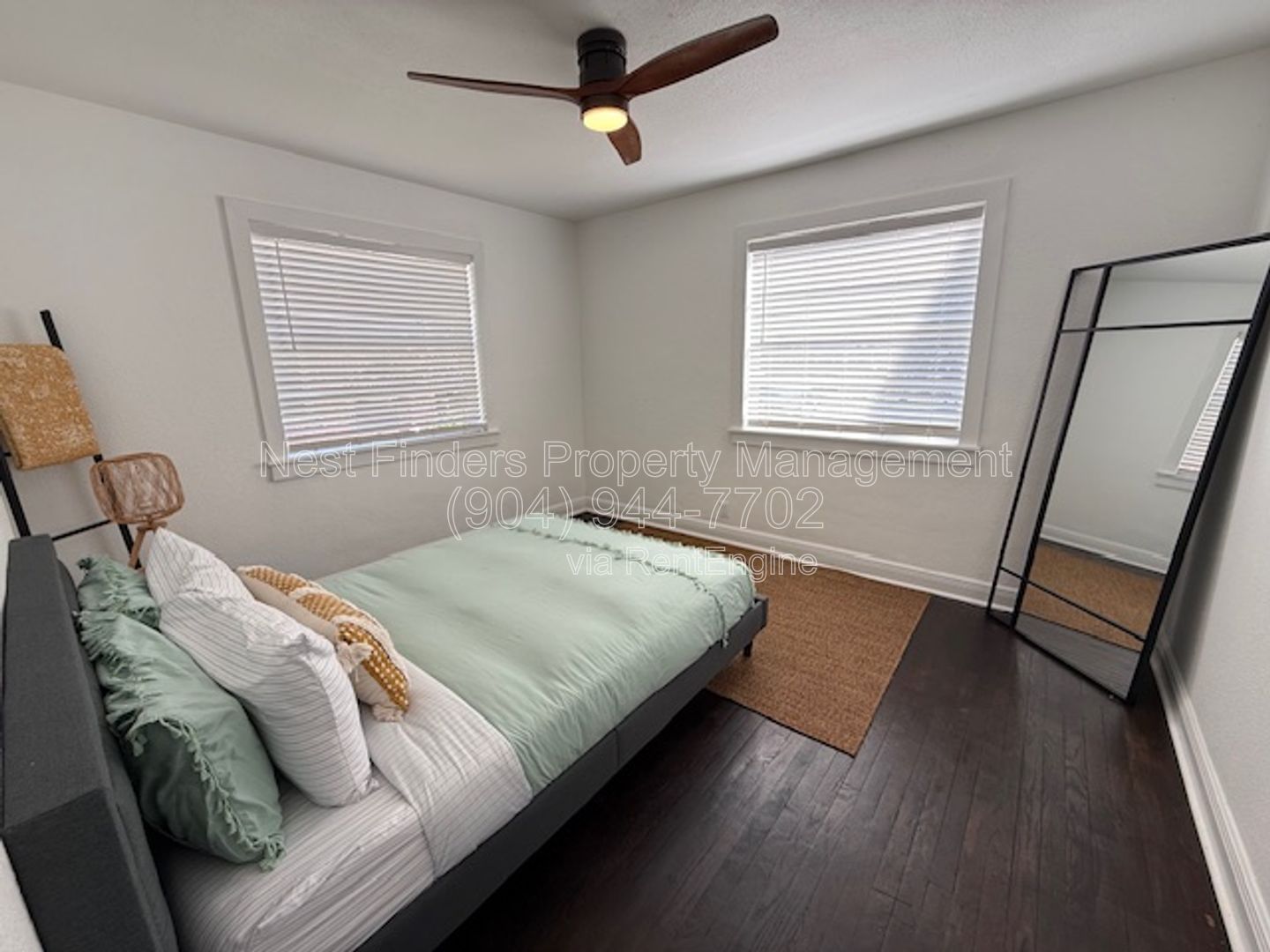 Charming 2-bedroom, 1-bathroom duplex for rent in the heart of Riverside! property image