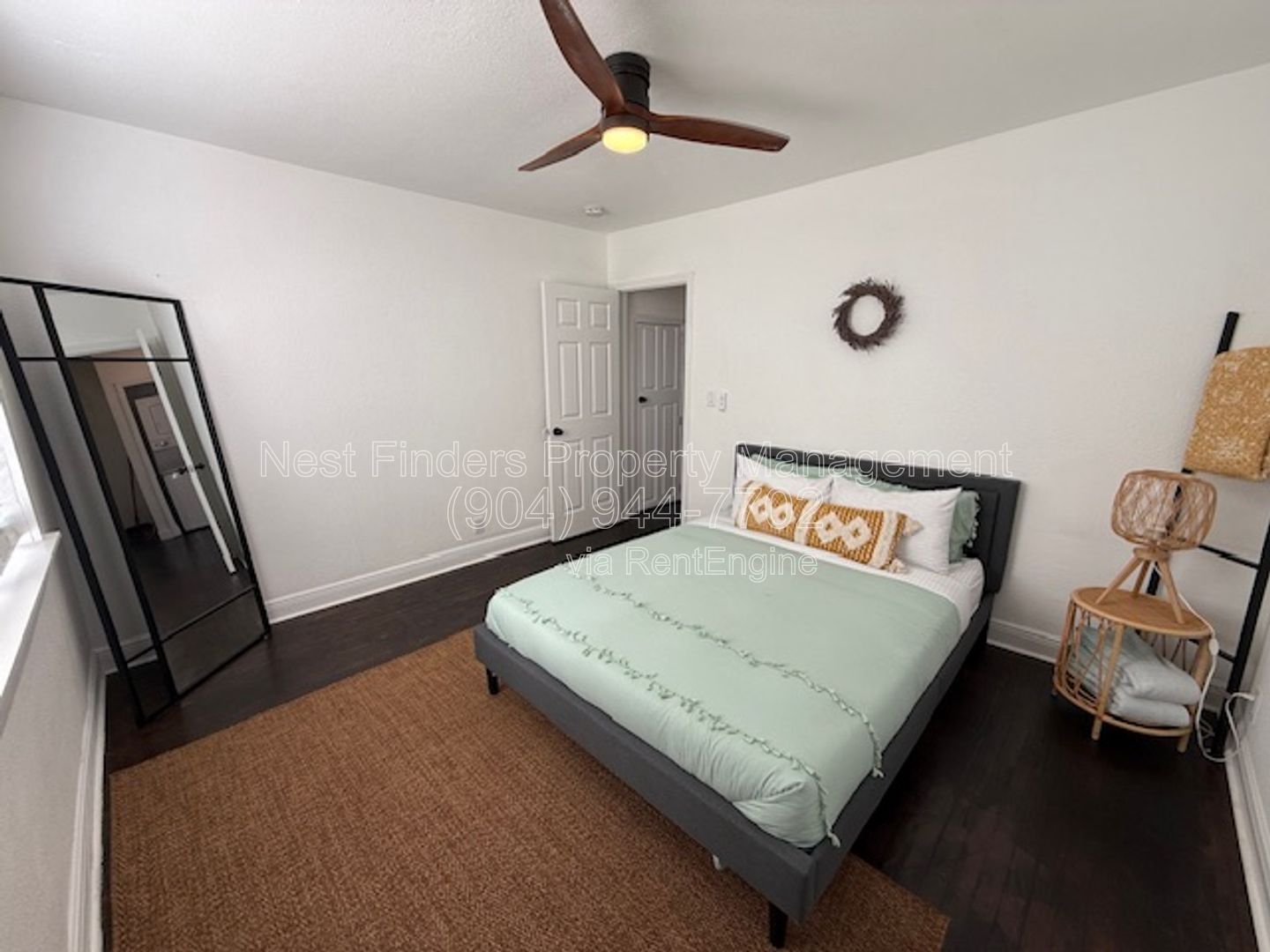 Charming 2-bedroom, 1-bathroom duplex for rent in the heart of Riverside! property image