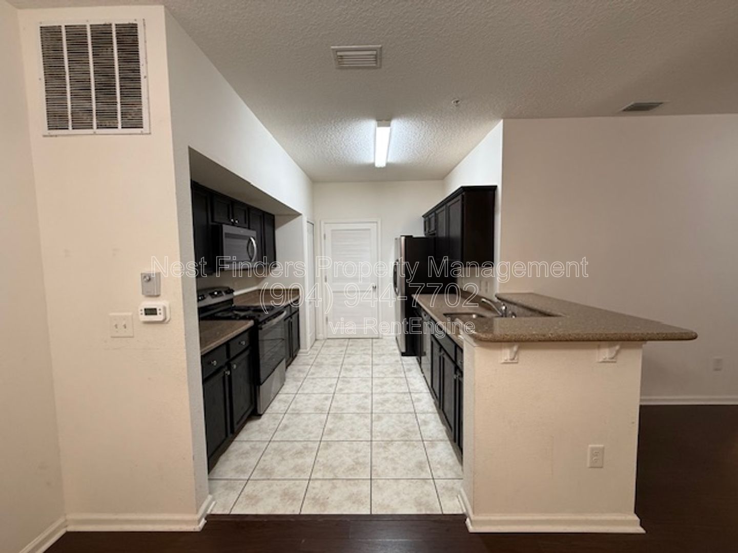 Beautiful and spacious 2-bedroom, 2-bathroom condo available for rent in the desirable Summer Key community! property image