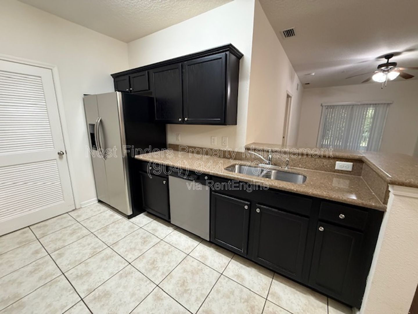 Beautiful and spacious 2-bedroom, 2-bathroom condo available for rent in the desirable Summer Key community! property image