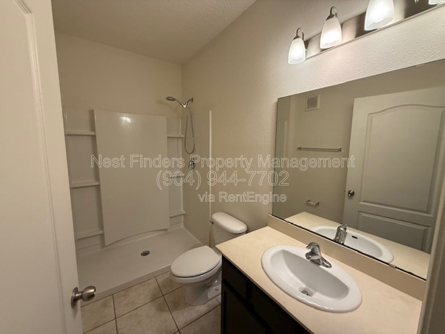 Beautiful and spacious 2-bedroom, 2-bathroom condo available for rent in the desirable Summer Key community! property image