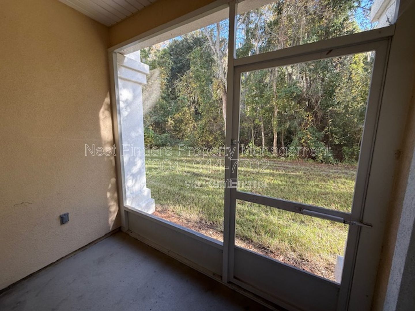 Beautiful and spacious 2-bedroom, 2-bathroom condo available for rent in the desirable Summer Key community! property image