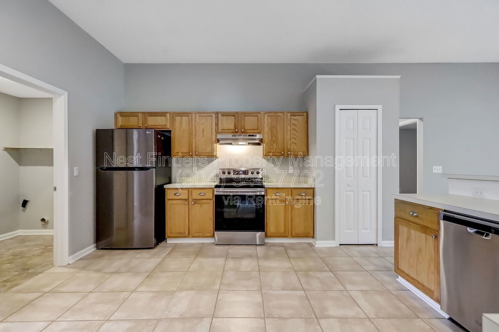 Lovely 3-bedroom, 2-bathroom home located in the desirable Hideaway Woods community property image