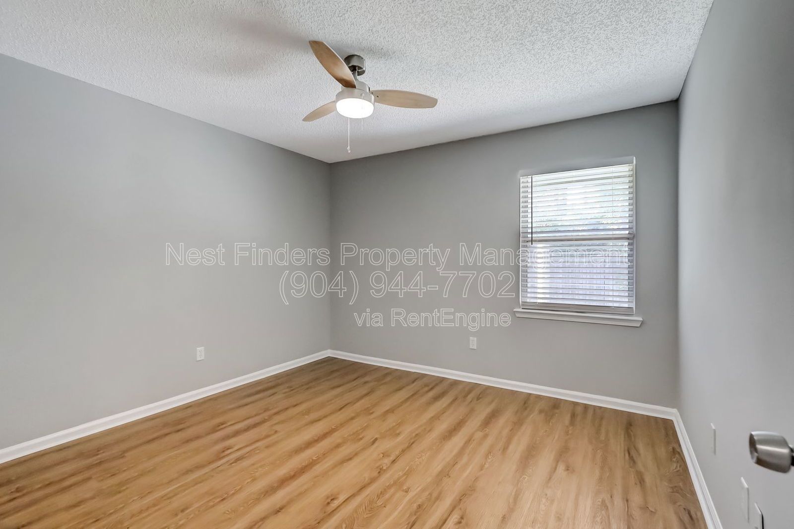 Lovely 3-bedroom, 2-bathroom home located in the desirable Hideaway Woods community property image