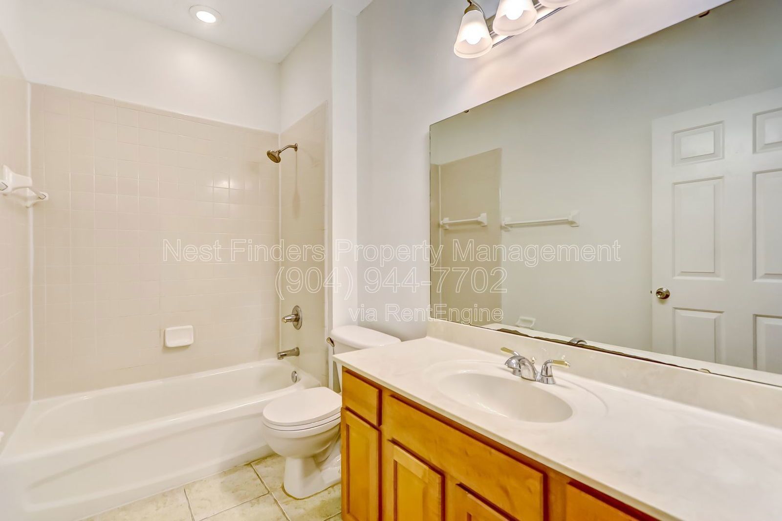 Spacious 5 bedroom, 3 bathroom home for rent in Walden Chase! property image