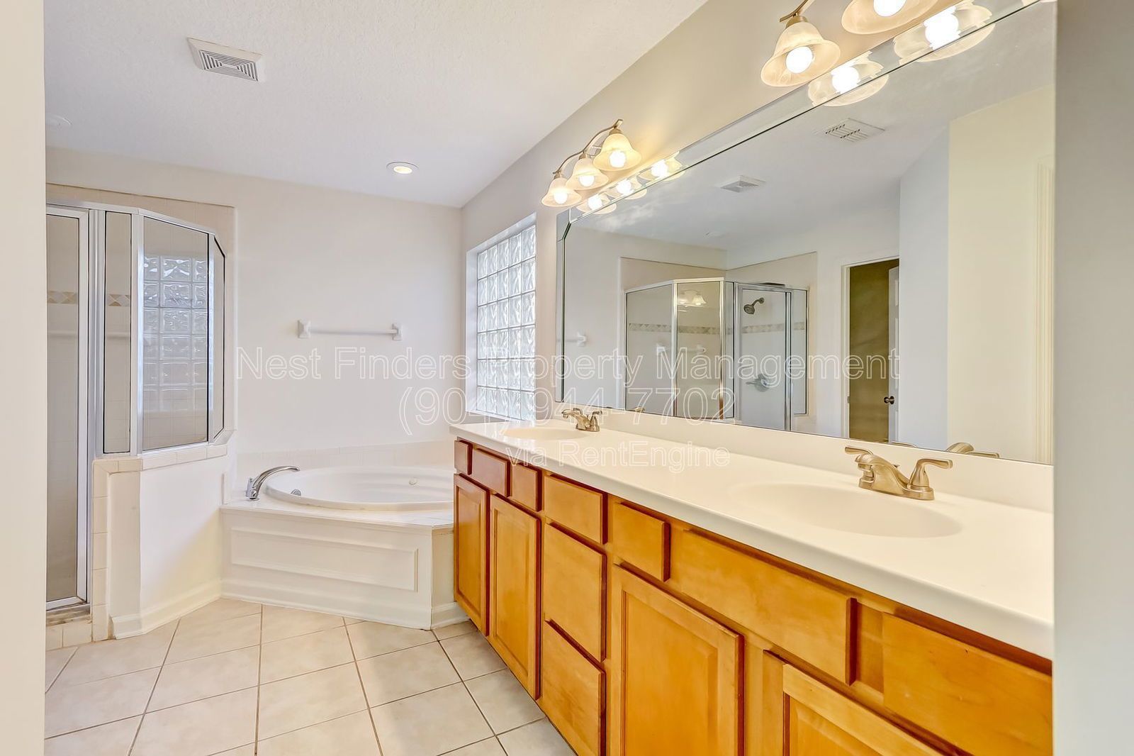 Spacious 5 bedroom, 3 bathroom home for rent in Walden Chase! property image