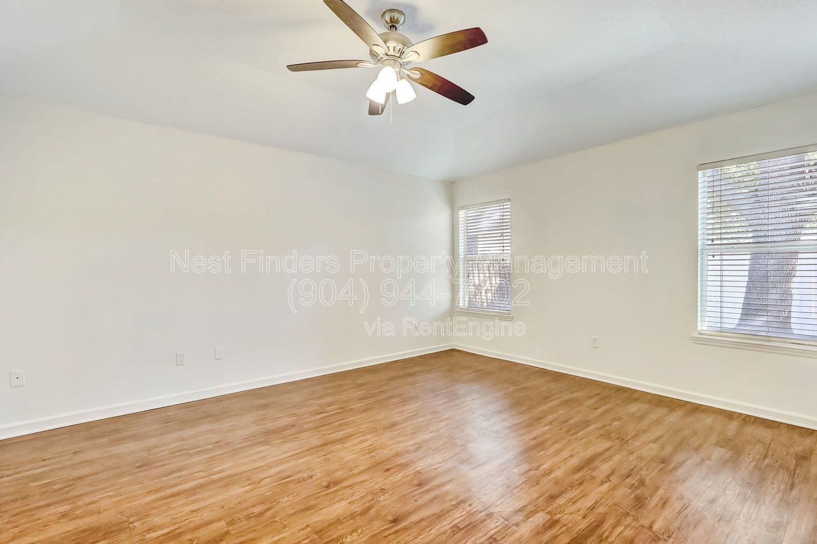 Spacious 5 bedroom, 3 bathroom home for rent in Walden Chase! property image