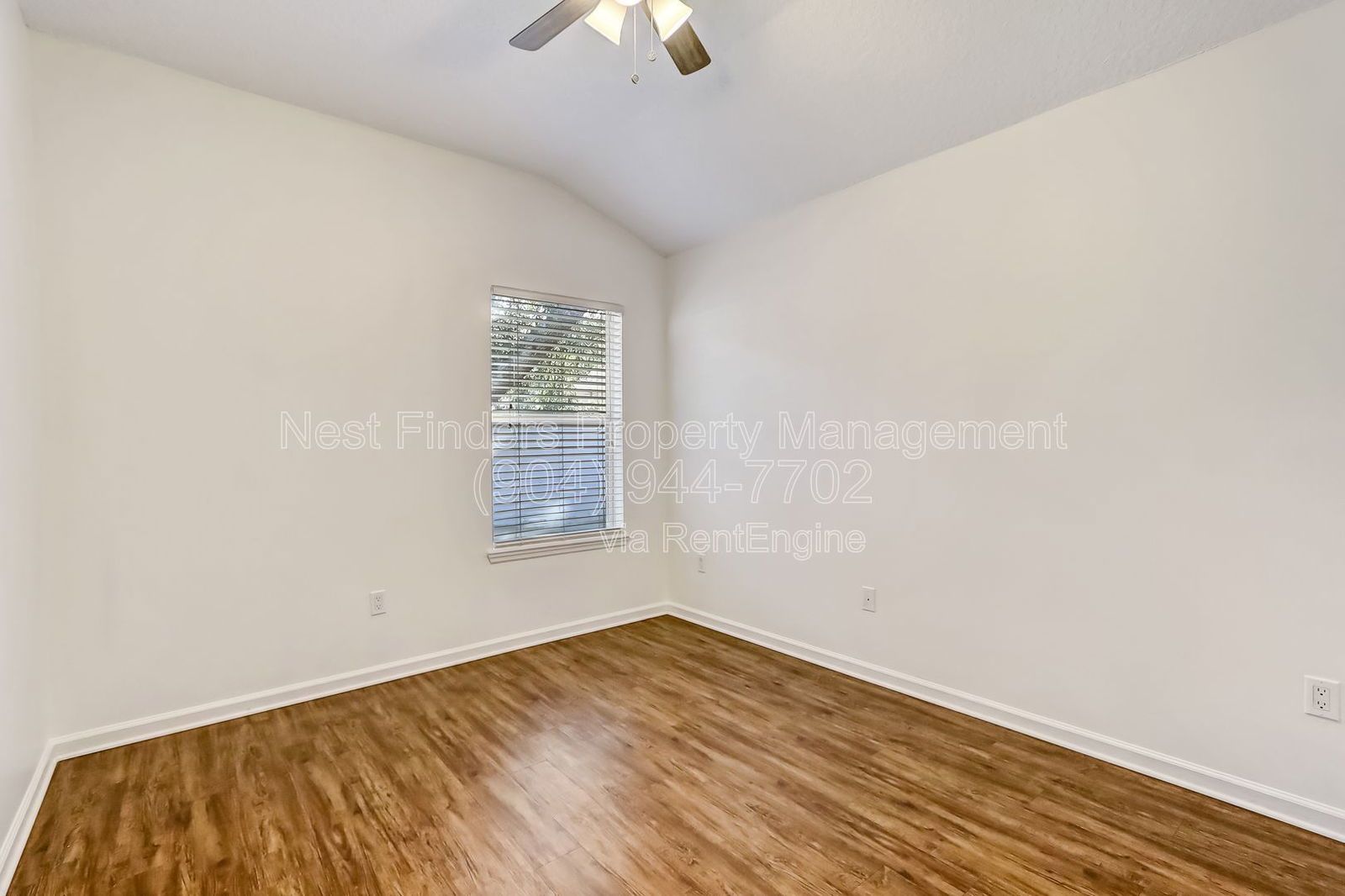 Spacious 5 bedroom, 3 bathroom home for rent in Walden Chase! property image