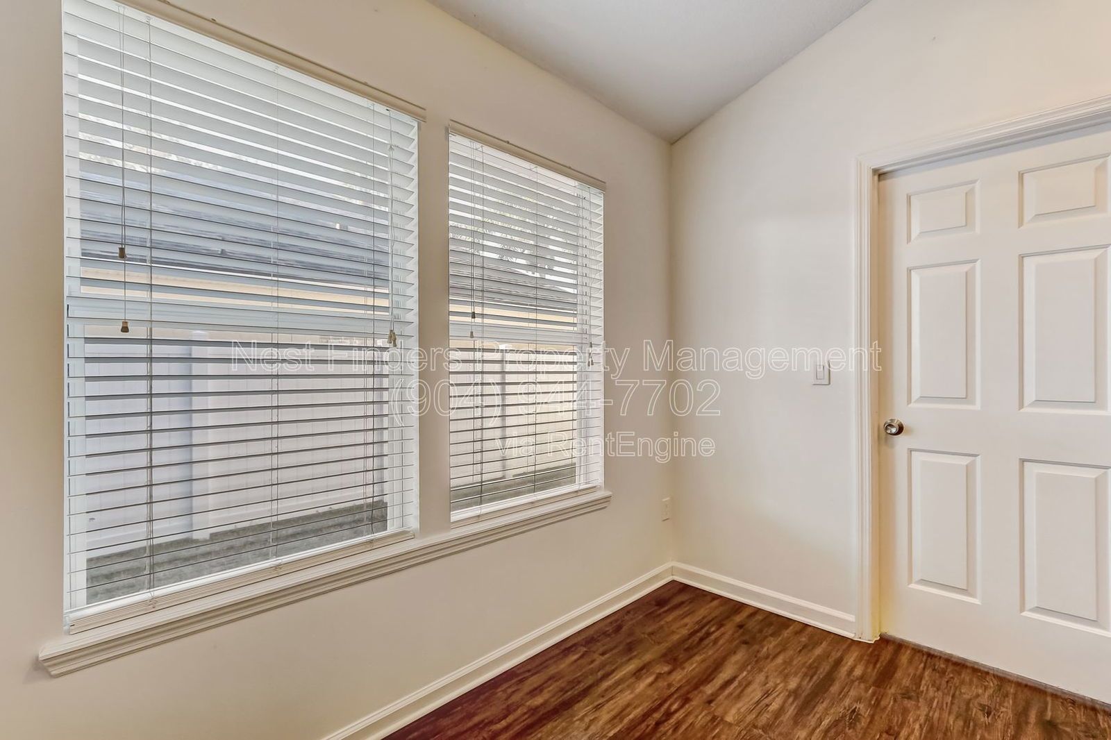 Spacious 5 bedroom, 3 bathroom home for rent in Walden Chase! property image