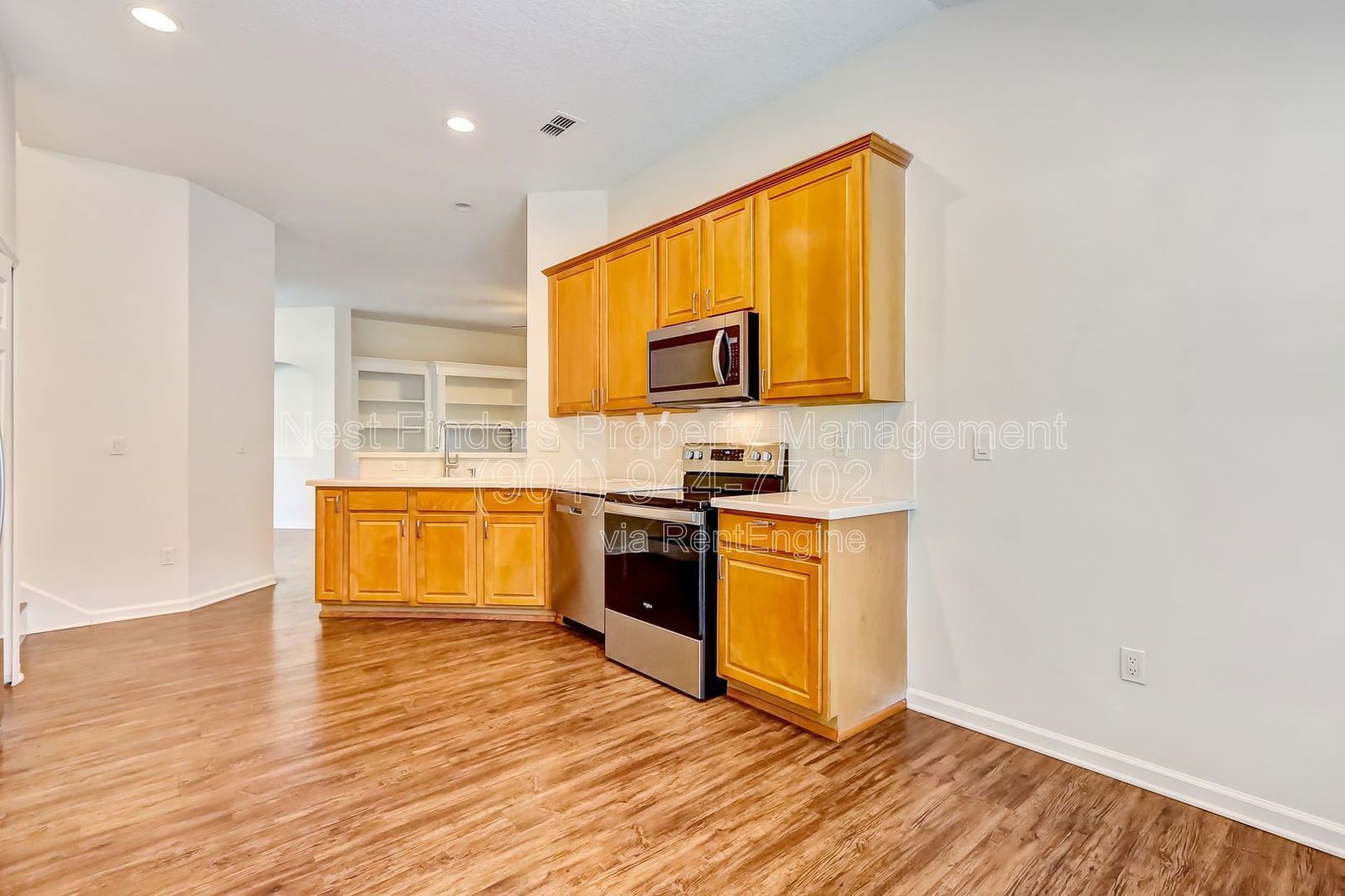 Spacious 5 bedroom, 3 bathroom home for rent in Walden Chase! property image