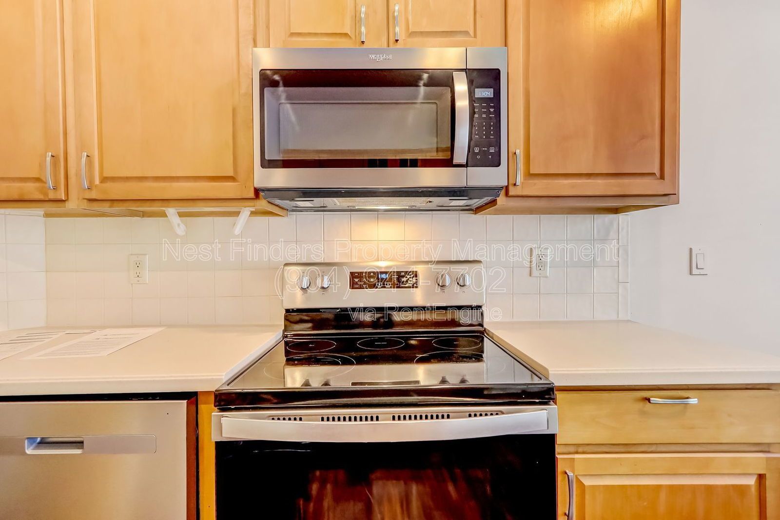 Spacious 5 bedroom, 3 bathroom home for rent in Walden Chase! property image