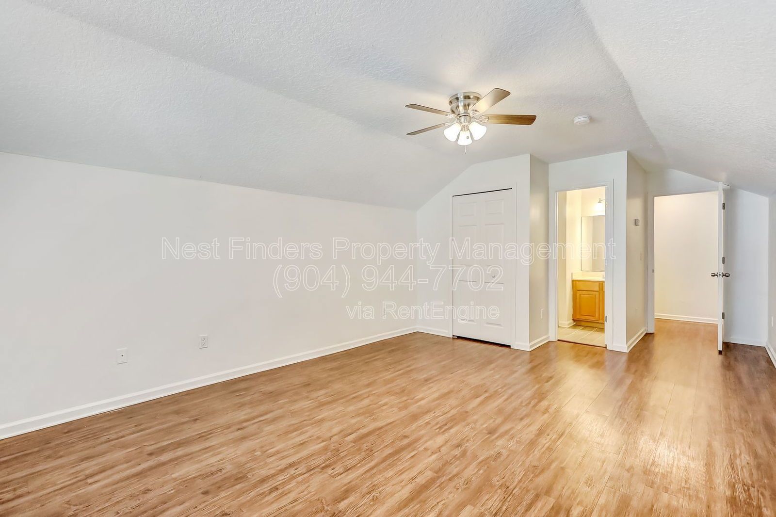 Spacious 5 bedroom, 3 bathroom home for rent in Walden Chase! property image