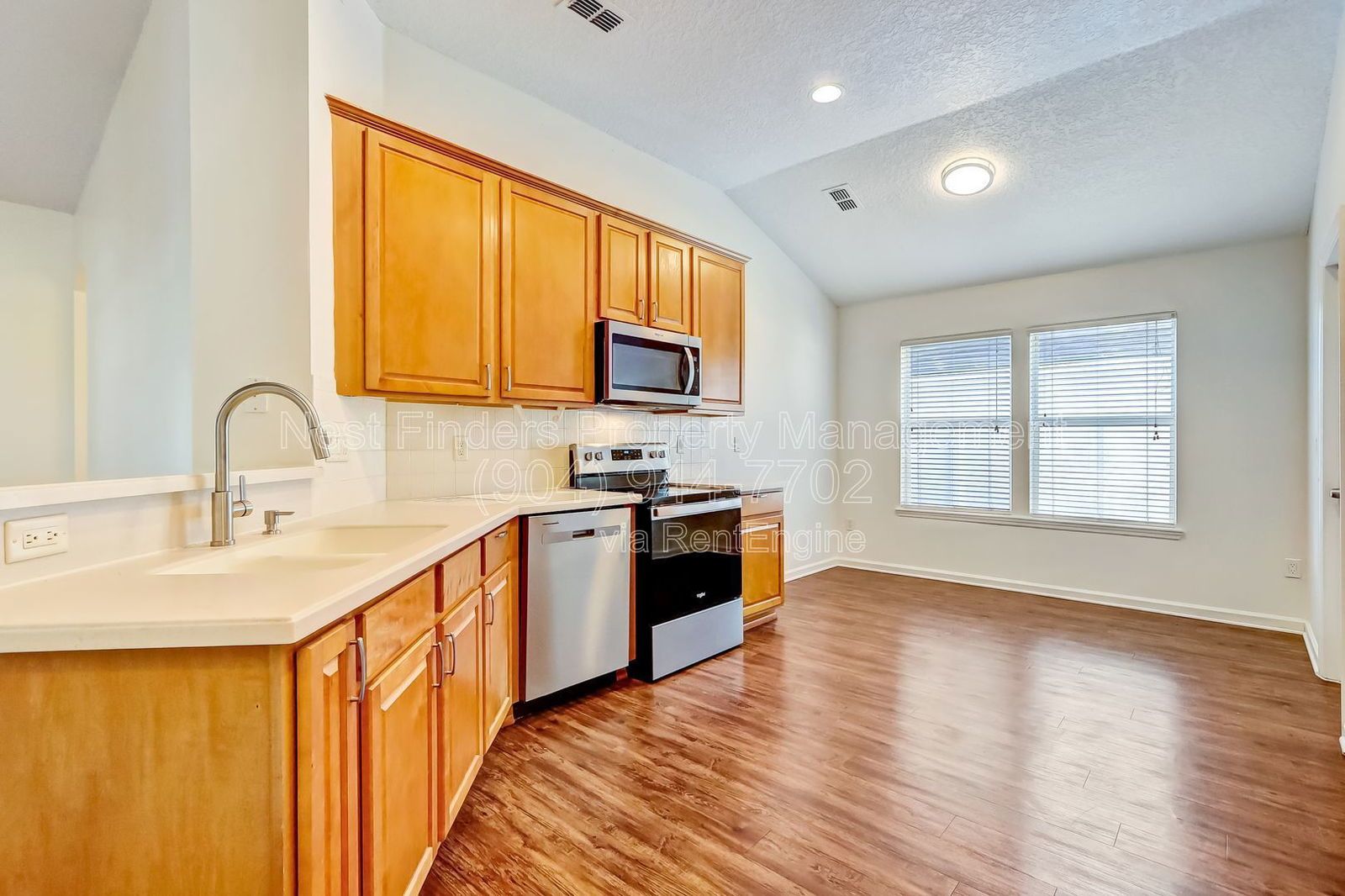 Spacious 5 bedroom, 3 bathroom home for rent in Walden Chase! property image