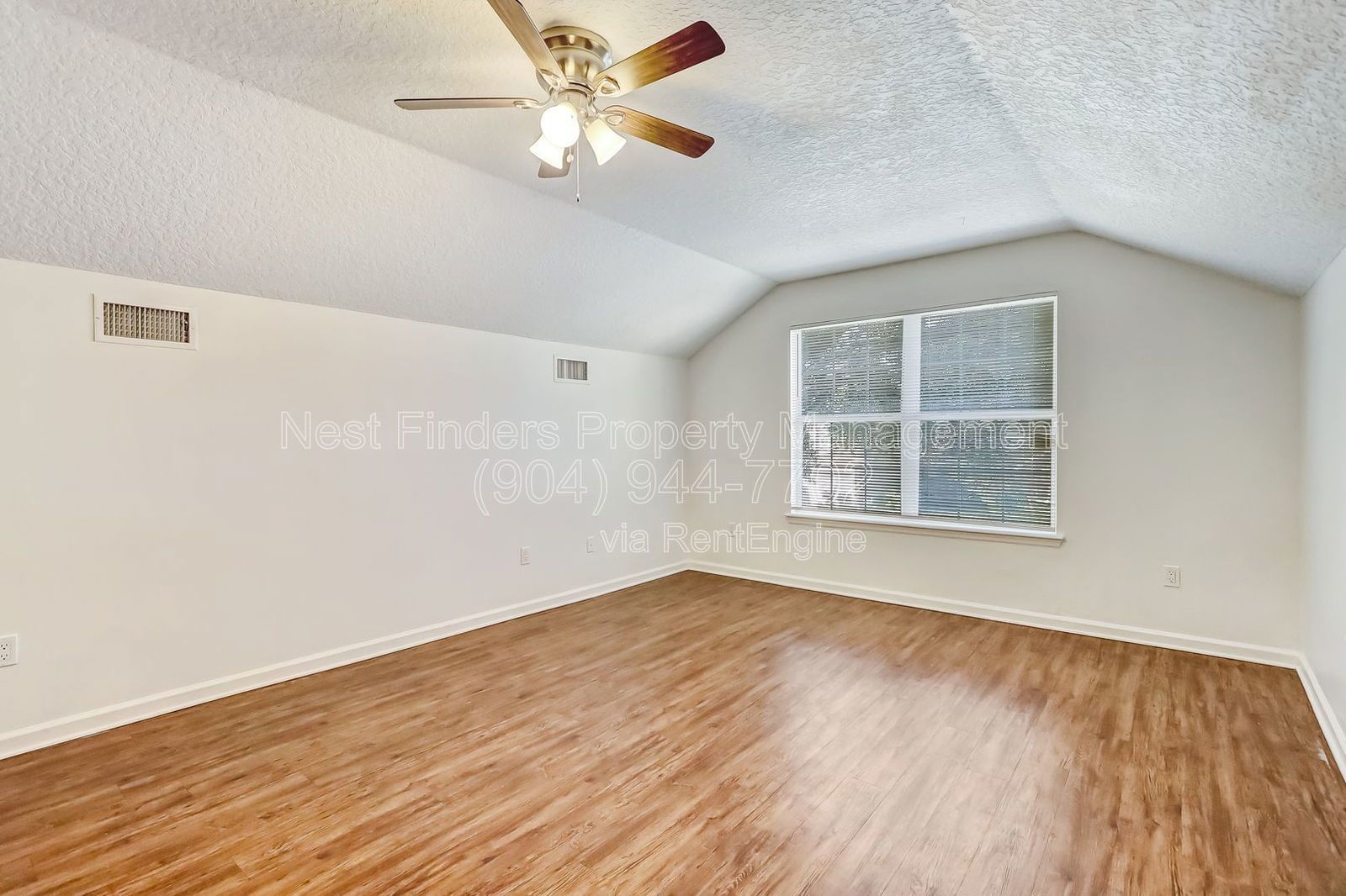 Spacious 5 bedroom, 3 bathroom home for rent in Walden Chase! property image