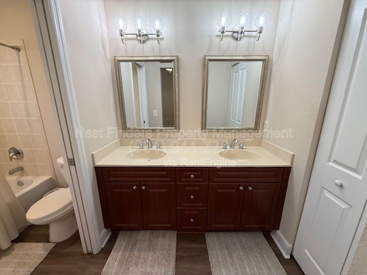 Beautifully Updated Townhome in Guard-Gated Il Villagio! property image