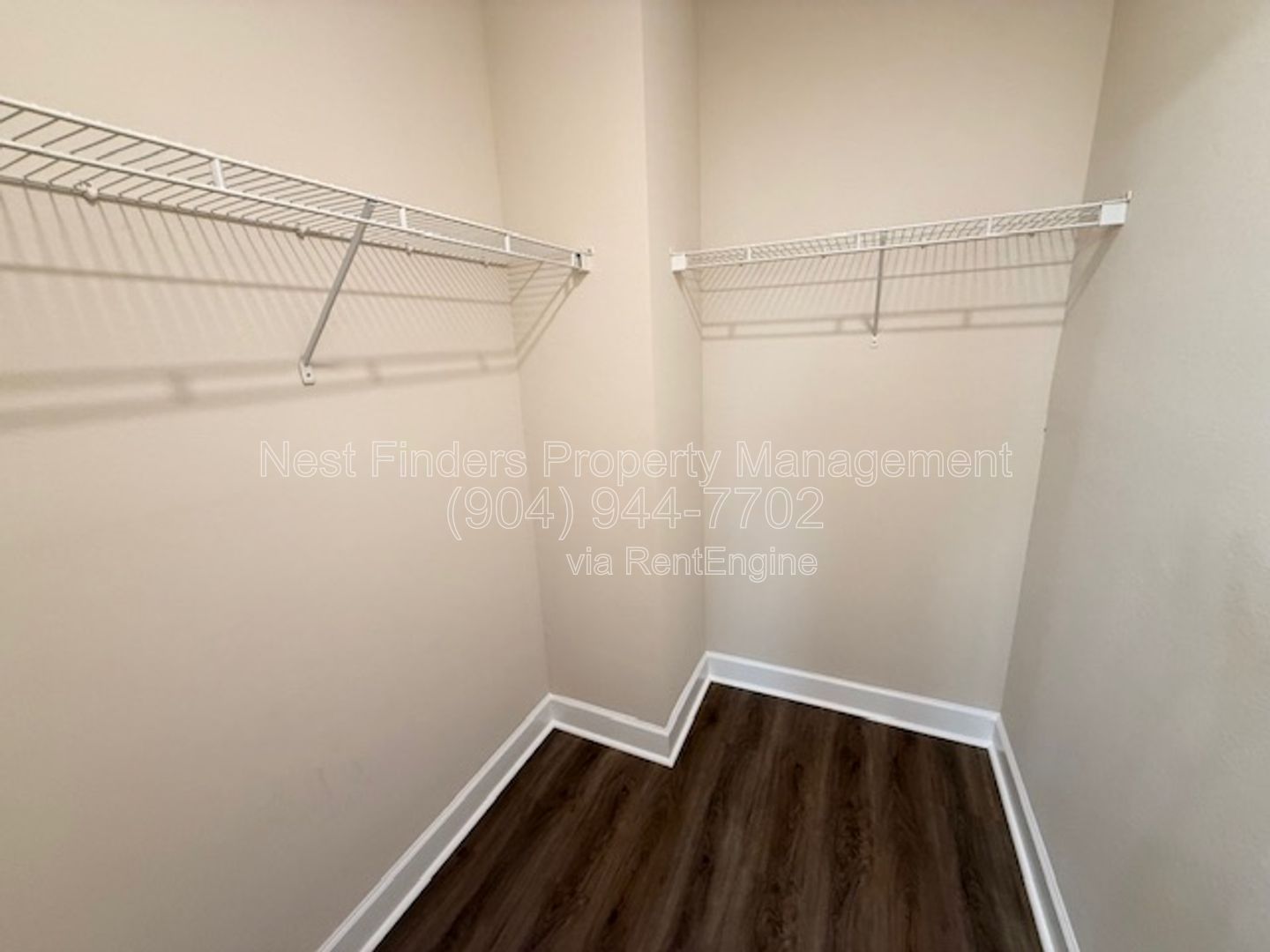 Beautifully Updated Townhome in Guard-Gated Il Villagio! property image