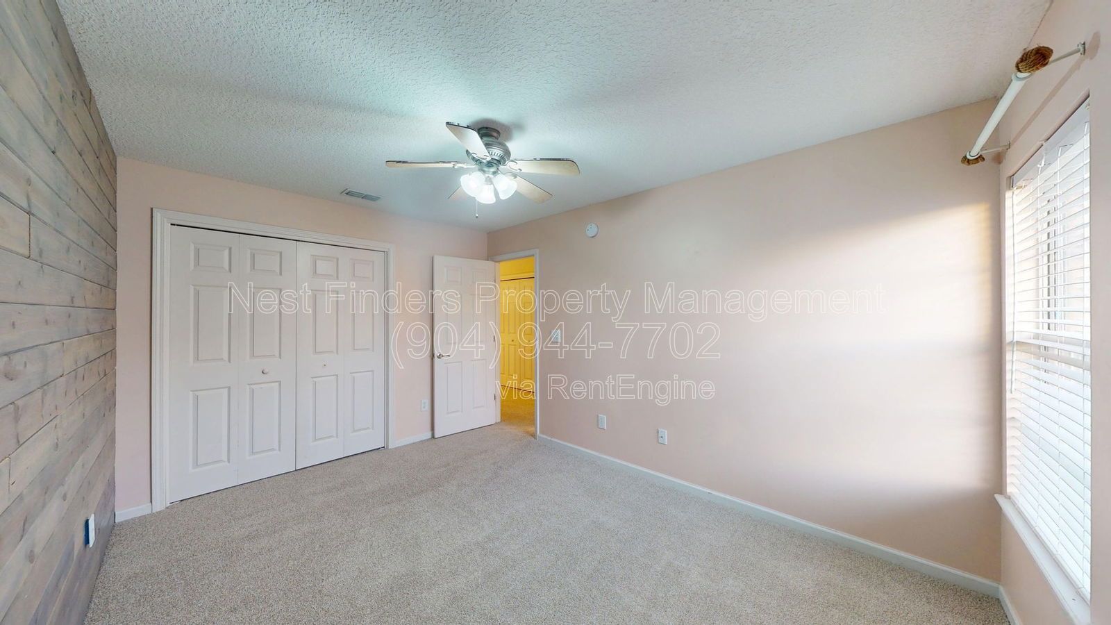 Beautiful 5 Bedroom Pool Home in Village Green, St. Johns County! property image