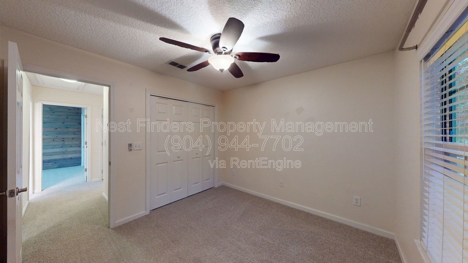 Beautiful 5 Bedroom Pool Home in Village Green, St. Johns County! property image