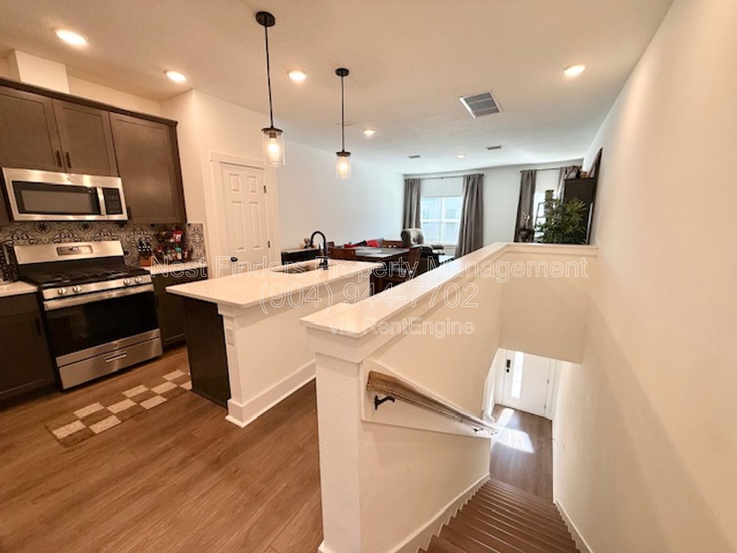 Stunning 2 bedroom townhome in eTown for rent! property image