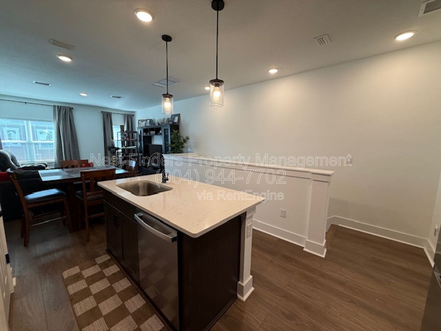 Stunning 2 bedroom townhome in eTown for rent! property image