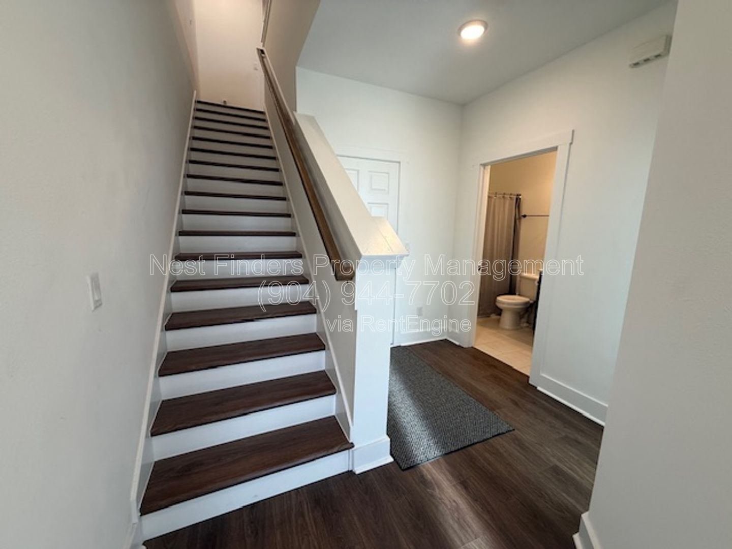 Stunning 2 bedroom townhome in eTown for rent! property image