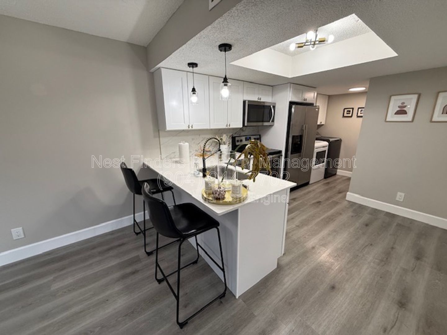 Stunning 2-bedroom, 2-bathroom condo available for rent in The Lakes property image