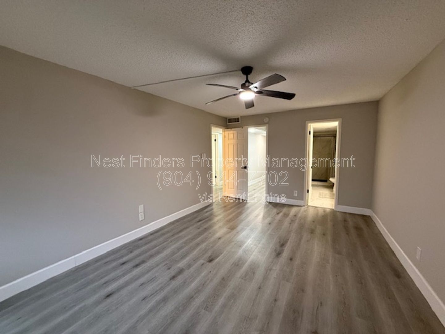 Stunning 2-bedroom, 2-bathroom condo available for rent in The Lakes property image