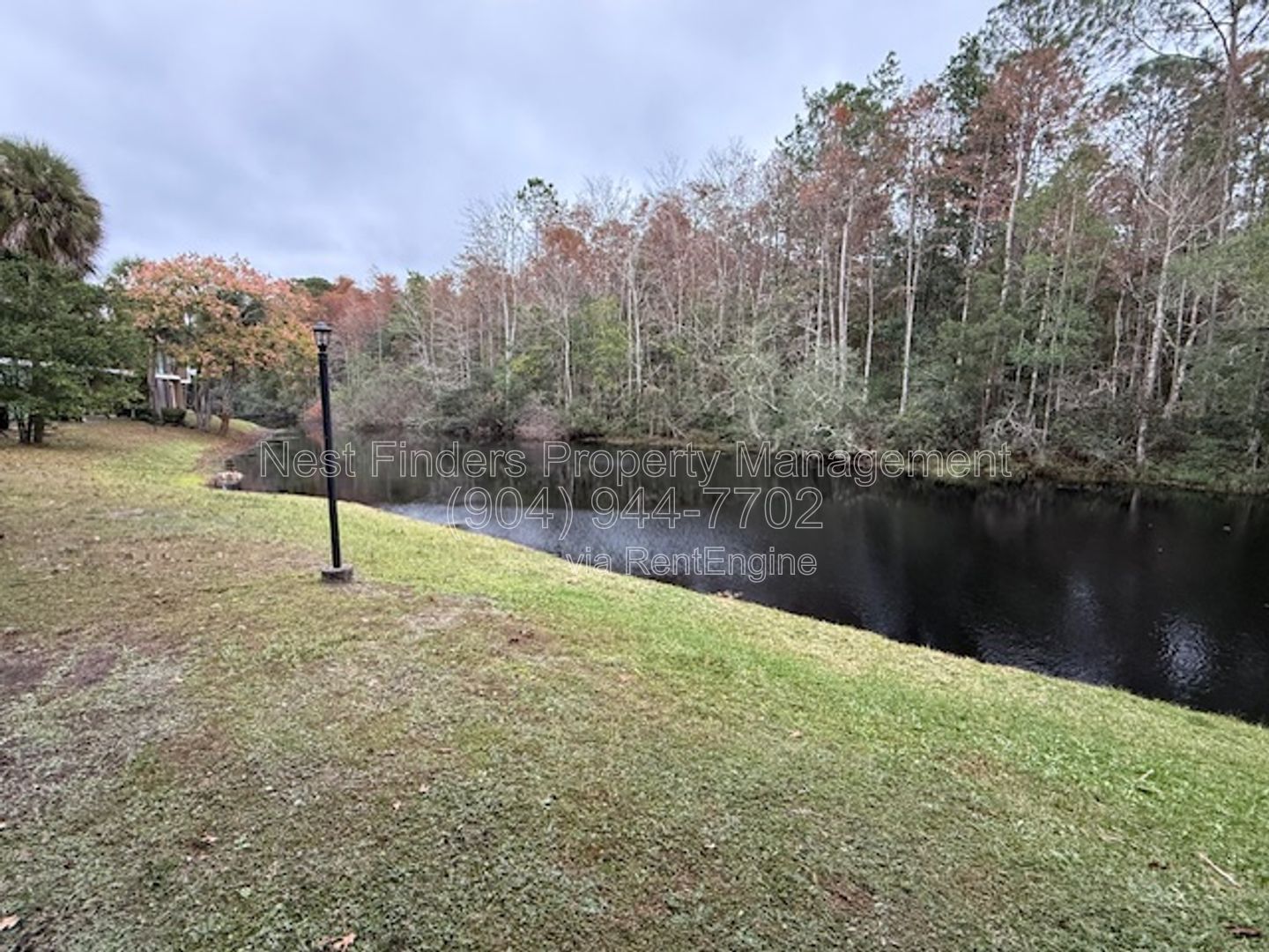 Stunning 2-bedroom, 2-bathroom condo available for rent in The Lakes property image