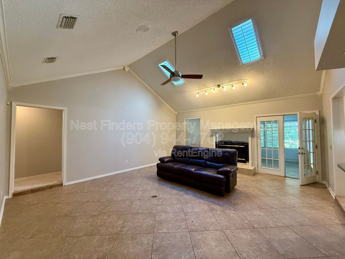 Beautifully maintained all-brick 4BR/2BA home in the heart of Mandarin! property image