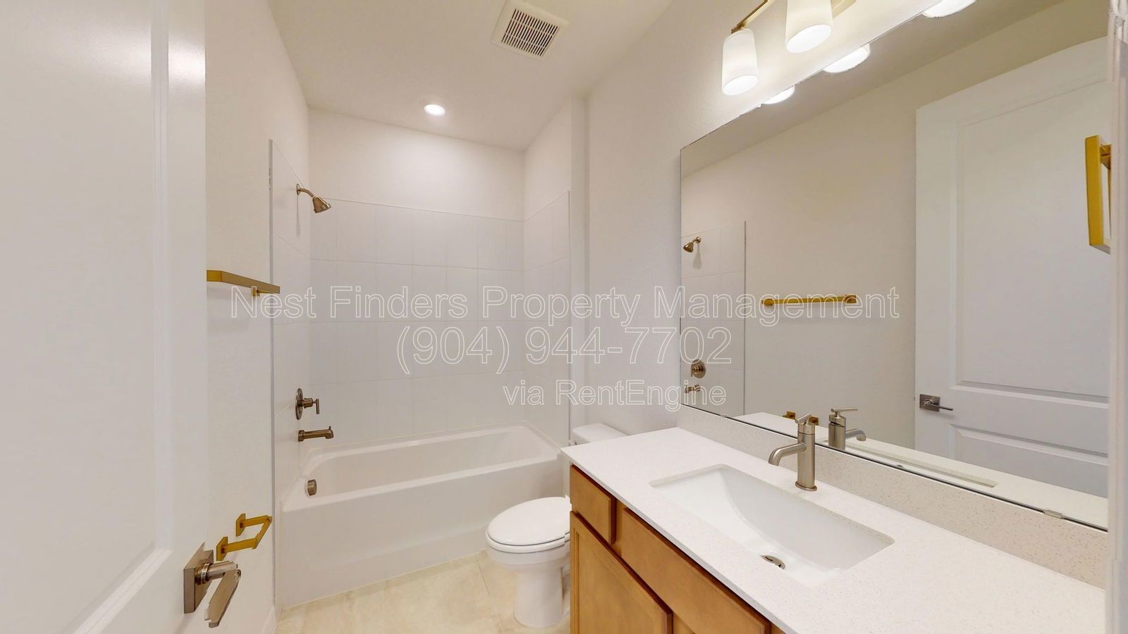 Like-new 4 bedroom, 2 bathroom home in Saint Johns features a coastal-style exterior! property image