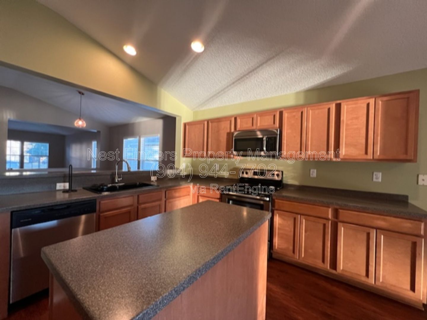 Waterfront home in desirable Waterleaf neighborhood with a great clubhouse pool and park! property image