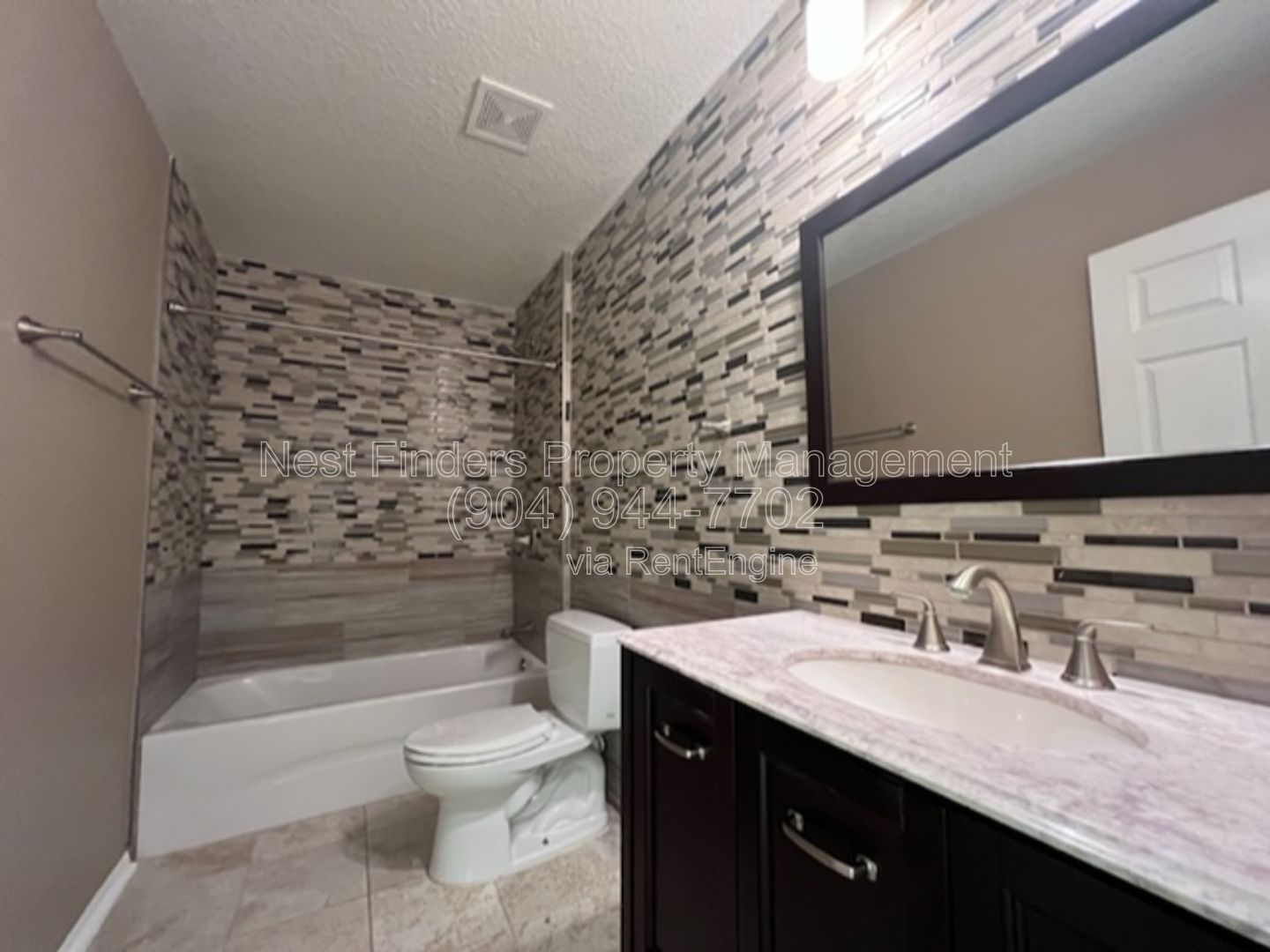 Waterfront home in desirable Waterleaf neighborhood with a great clubhouse pool and park! property image