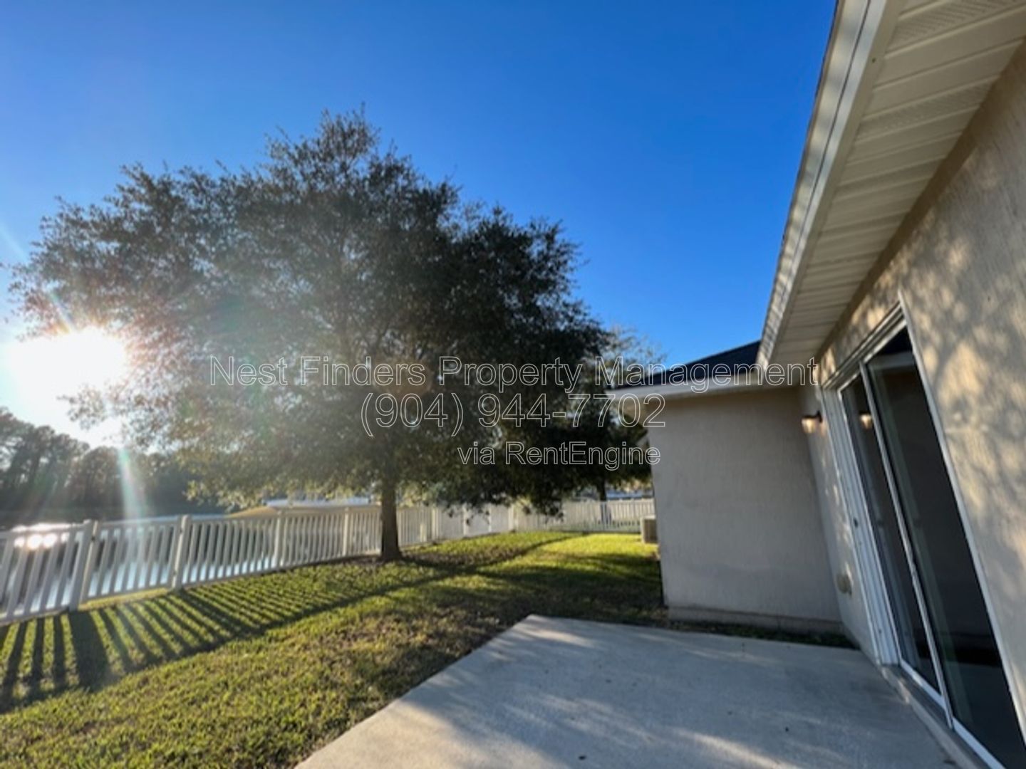 Waterfront home in desirable Waterleaf neighborhood with a great clubhouse pool and park! property image