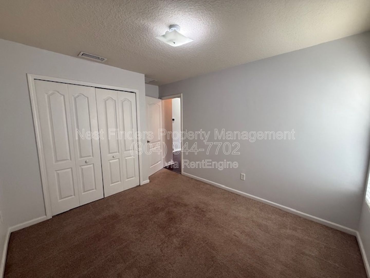 Beautiful 3-bedroom, 2-bathroom home for rent in Hayden Lakes on Jacksonville’s Northside! property image