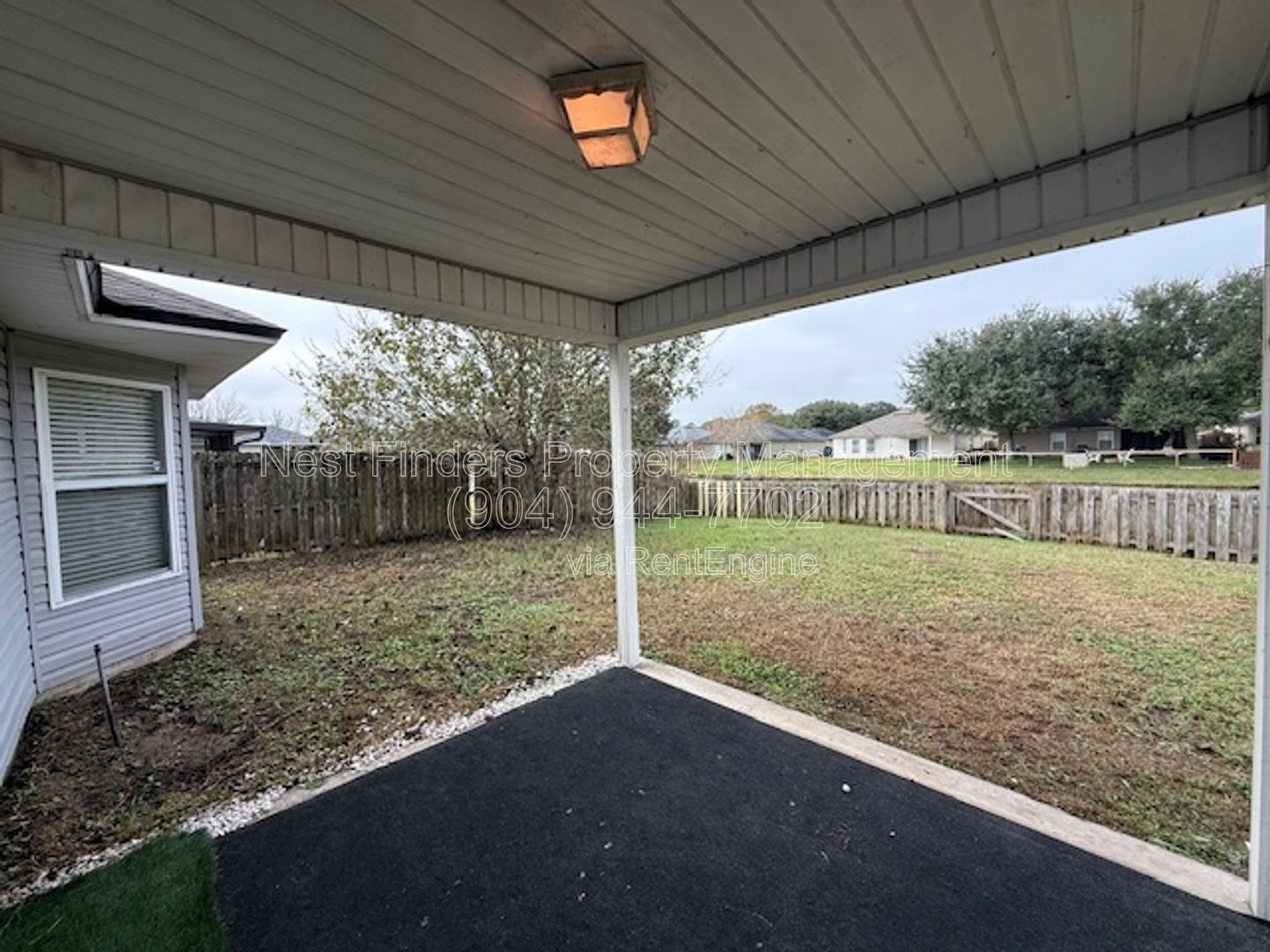 Beautiful 3-bedroom, 2-bathroom home for rent in Hayden Lakes on Jacksonville’s Northside! property image