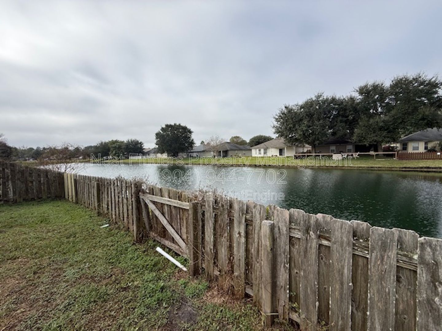 Beautiful 3-bedroom, 2-bathroom home for rent in Hayden Lakes on Jacksonville’s Northside! property image