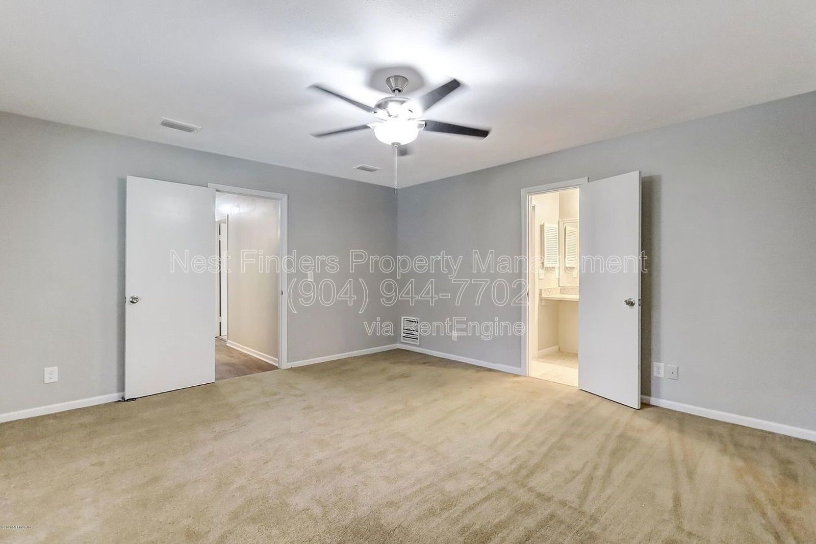 Beautiful 4 bedroom, 2 bathroom POOL home in Orange Park for rent! property image