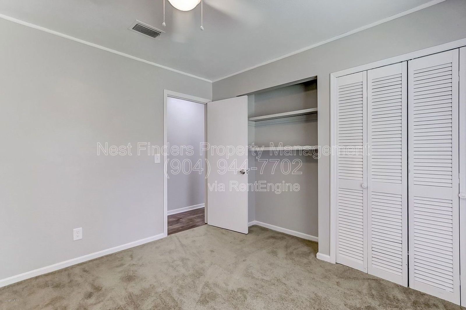 Beautiful 4 bedroom, 2 bathroom POOL home in Orange Park for rent! property image