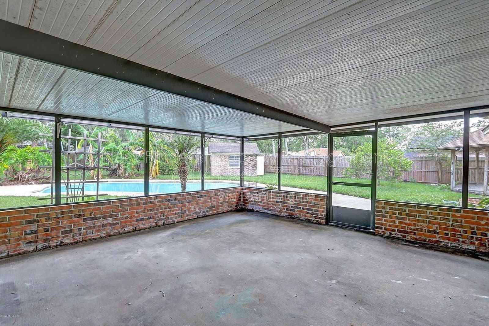 Beautiful 4 bedroom, 2 bathroom POOL home in Orange Park for rent! property image