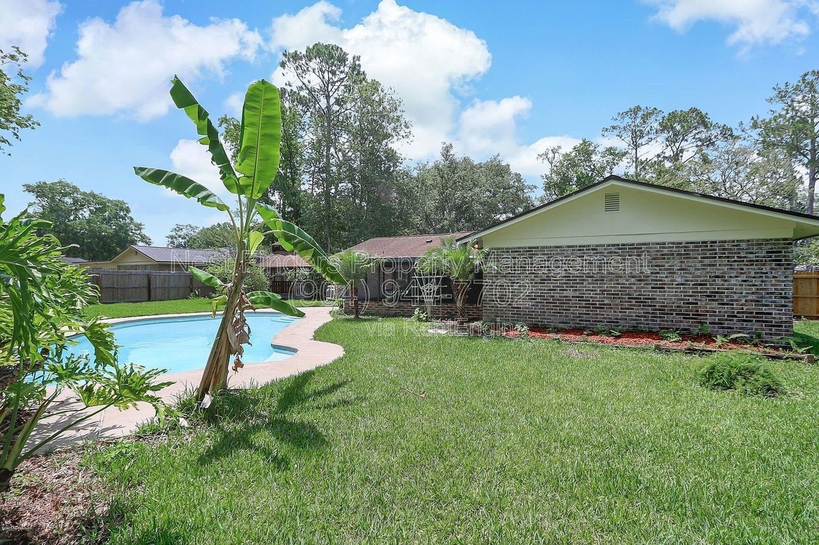 Beautiful 4 bedroom, 2 bathroom POOL home in Orange Park for rent! property image