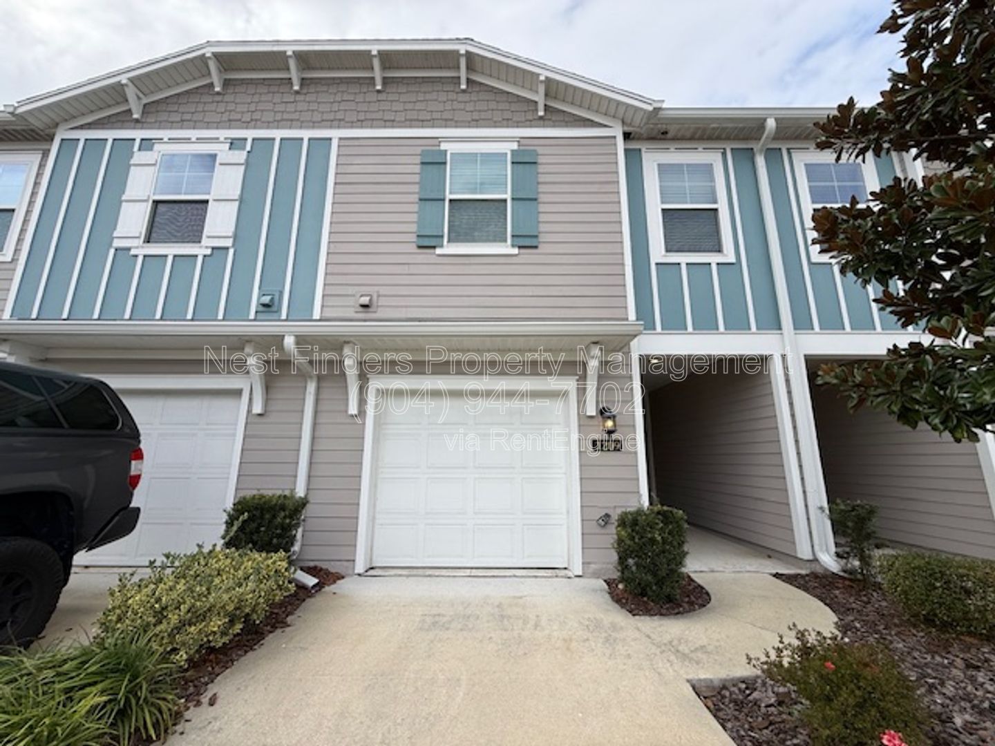 Beautiful 3-bedroom, 2.5-bathroom townhome available for rent in the desirable Atlantic Beach Preserve! property image