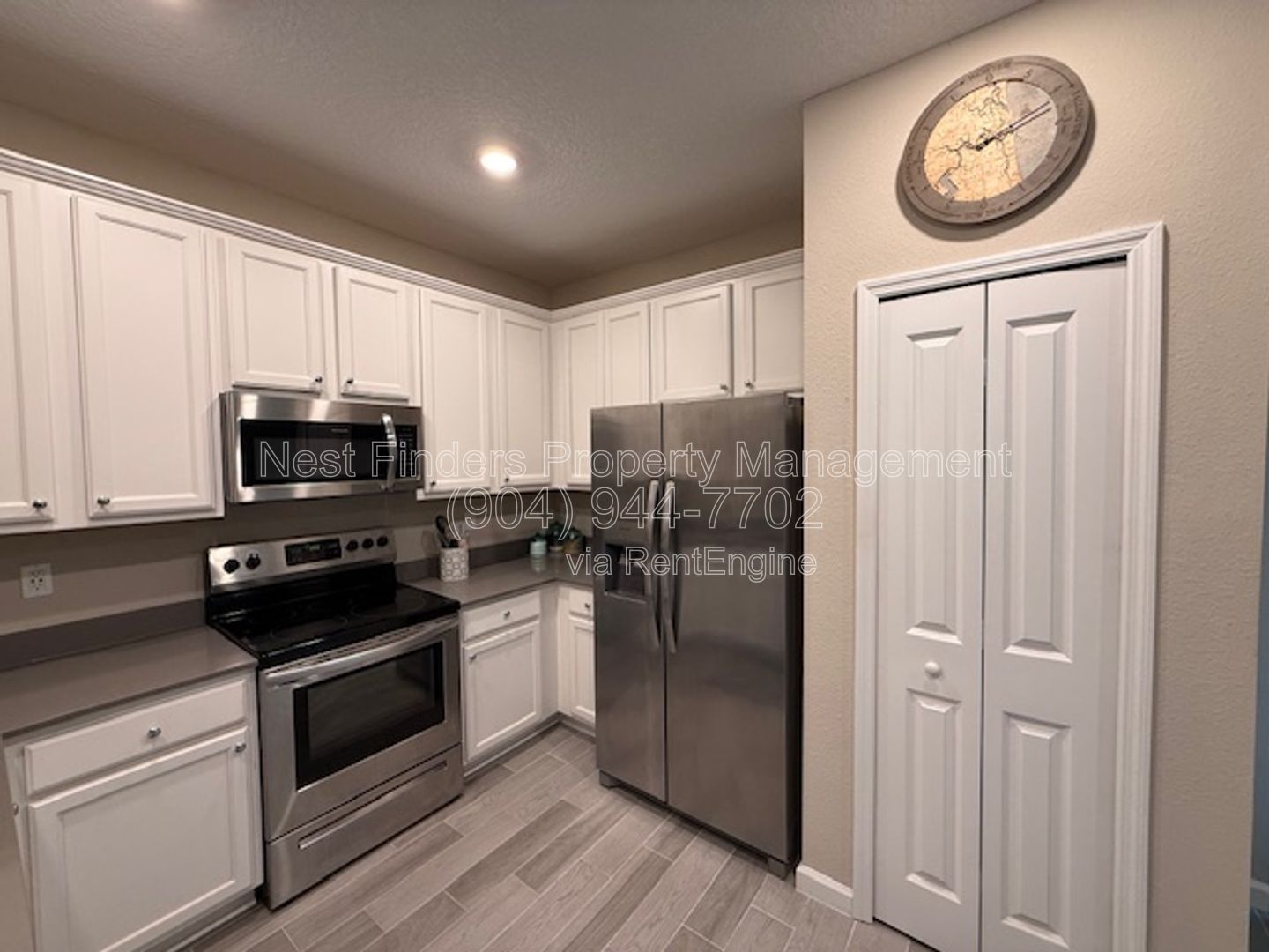 Beautiful 3-bedroom, 2.5-bathroom townhome available for rent in the desirable Atlantic Beach Preserve! property image