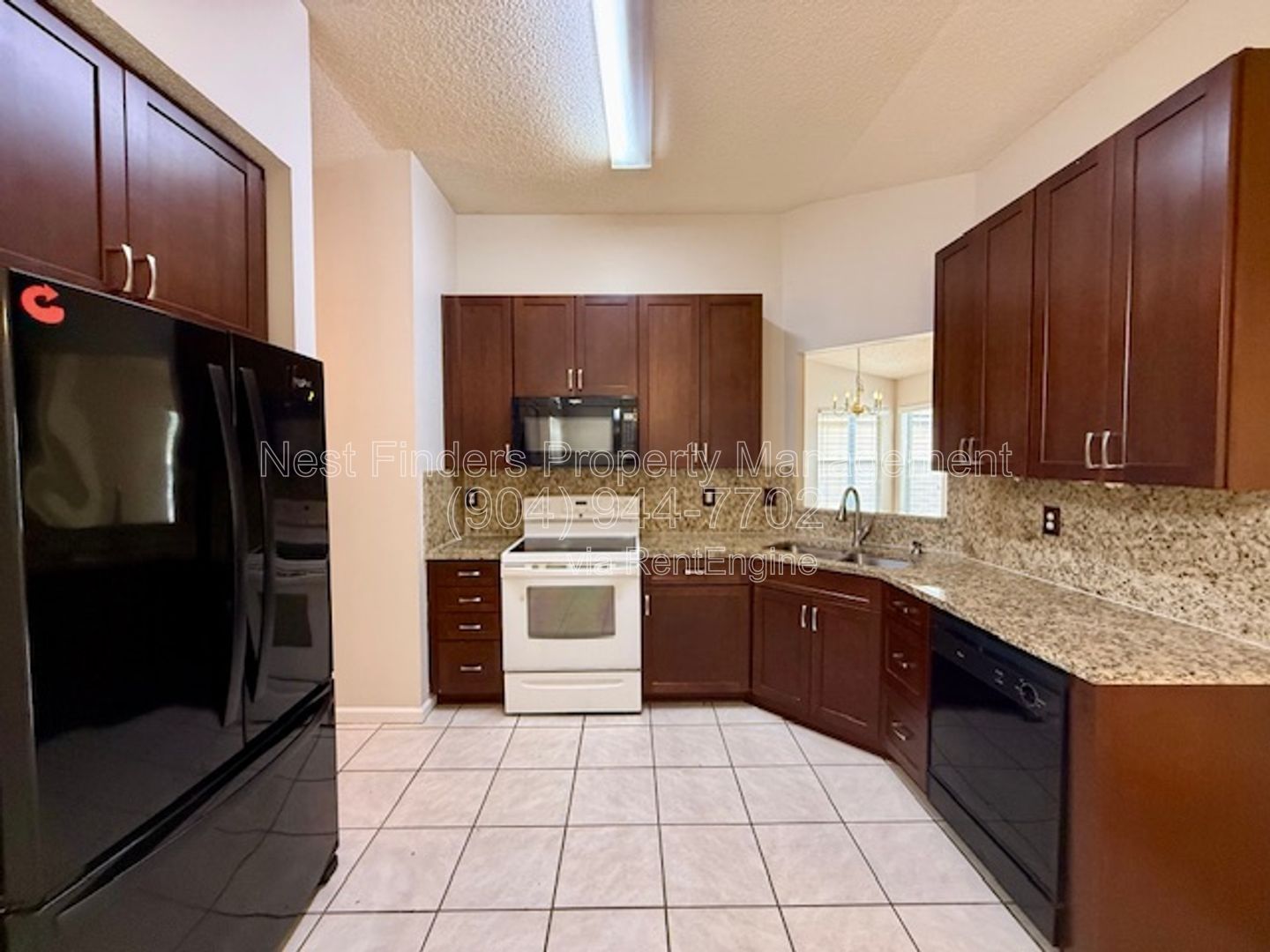 Nice 3-bedroom, 2-bathroom for rent in Villas at Cross Creek! property image
